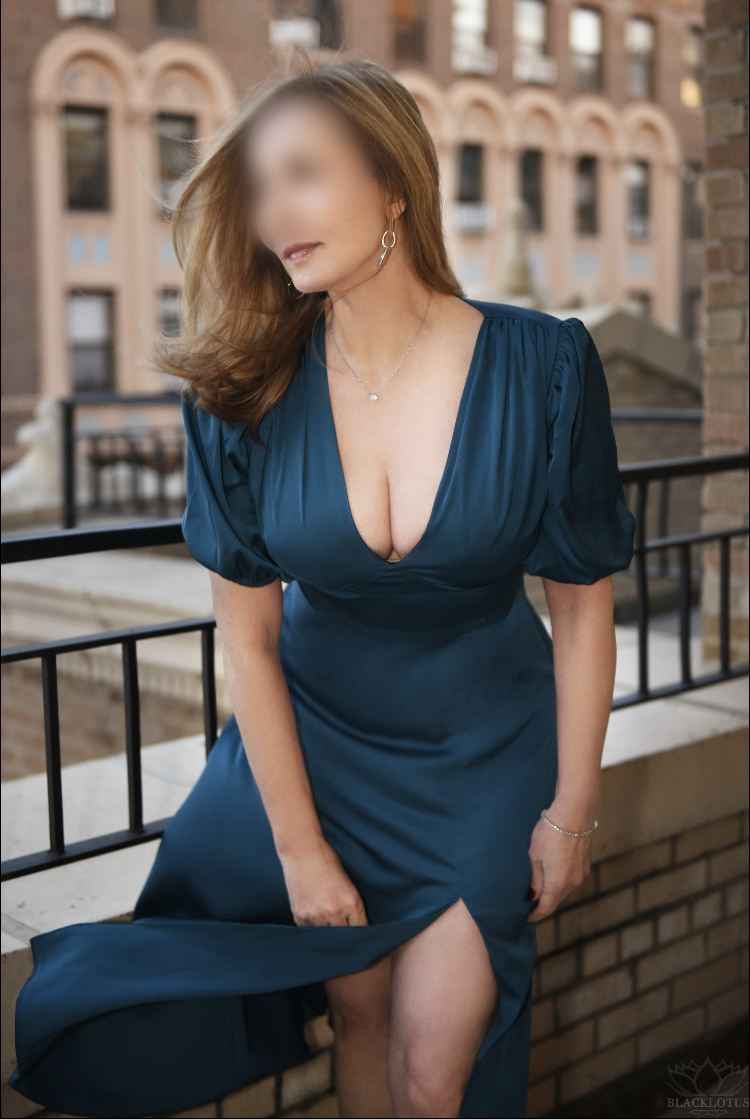 Carolyn Croft NYC gallery